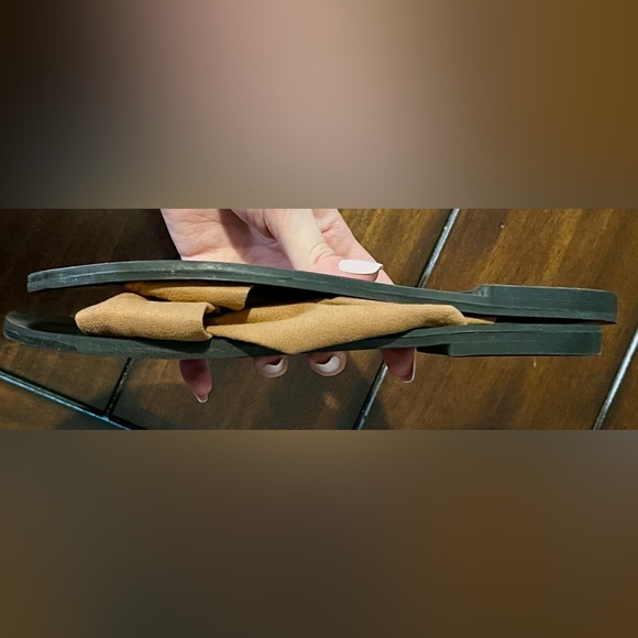 Wonderly Garland Tan Fabric Twist Sandals – Size 6M - Picture 6 of 7